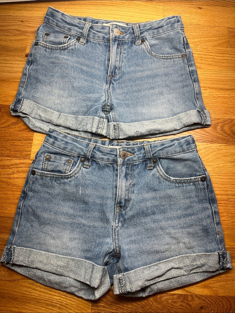 Levi's girls Light Blue Rolled-Hem Denim Shorts 2 pairs